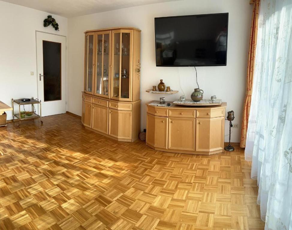 Apartment Reichenbach Nr. 98 *
